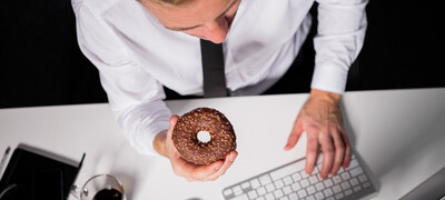 Сладкий допинг: как сахар влияет на работу мозга