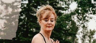 Позы долголетия: какие асаны из йоги напрямую влияют на процессы старения