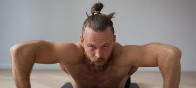 «Йога не для мужчин» и другие мифы о практиках